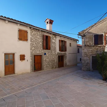 Holiday home Holiday Petina.2